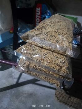 Product Review of Mixed Millet Seed Bird Feed / Sekoi Campur / Makanan Burung/Sambau Campur/  Bird Food (1kg) makanan  burung from A**d 0