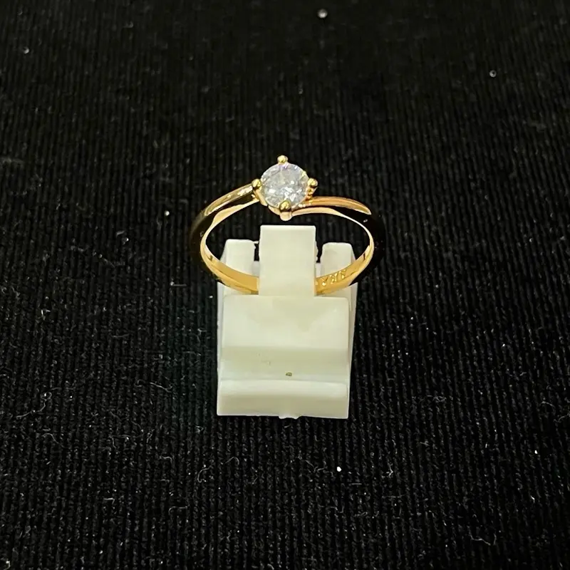 Cincin Permata Putih - Mewah, Elegan & Glamour Cincin Permata Putih - Mewah, Elegan & Glamour