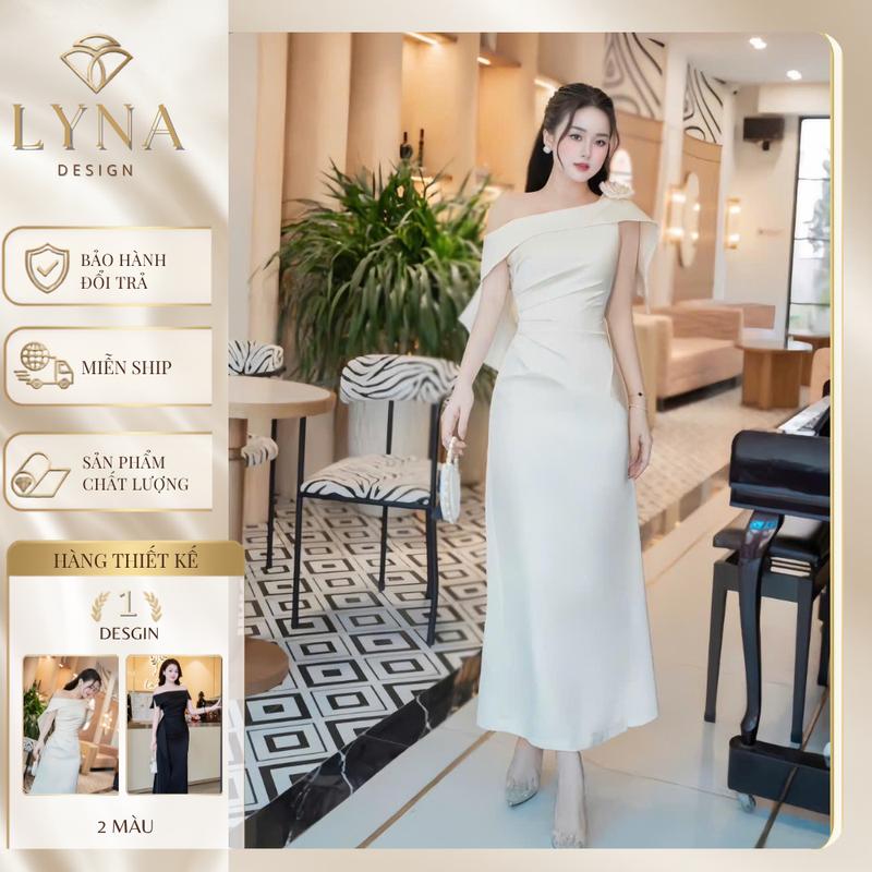 D48 - Váy Lụa Thiết Kế Dáng Dài Dính Hoa Vai Áo - LYNA