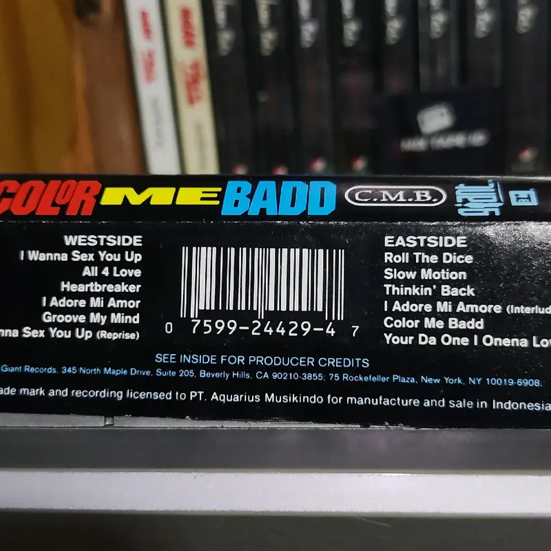 Kaset Pita - Color Me Bad - CMB - Radio Tape - Kaset - Radio - Pemutar Kaset - Retro - Classic - Nostalgia - Musik - Pop Barat 2