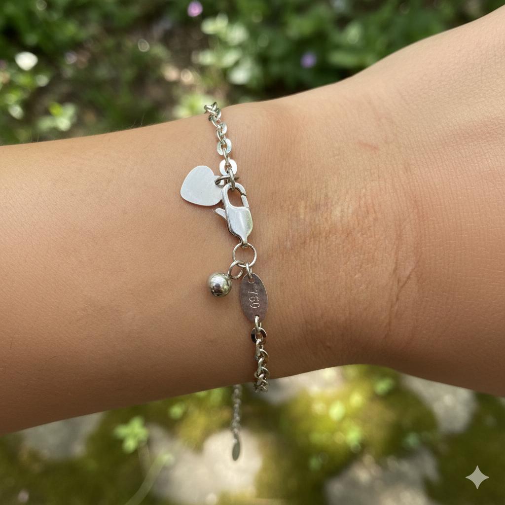 Gelang Tangan Wanita Titanium Model Terbaru Anti Karat dengan Desain Hati dan Bell Elegan