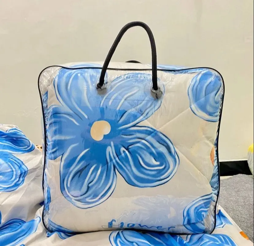 BEDCOVER READY STOCK TANPA PO - SELIMUT TEBAL 200x200 (hanya bed cover saja tanpa sprei set)