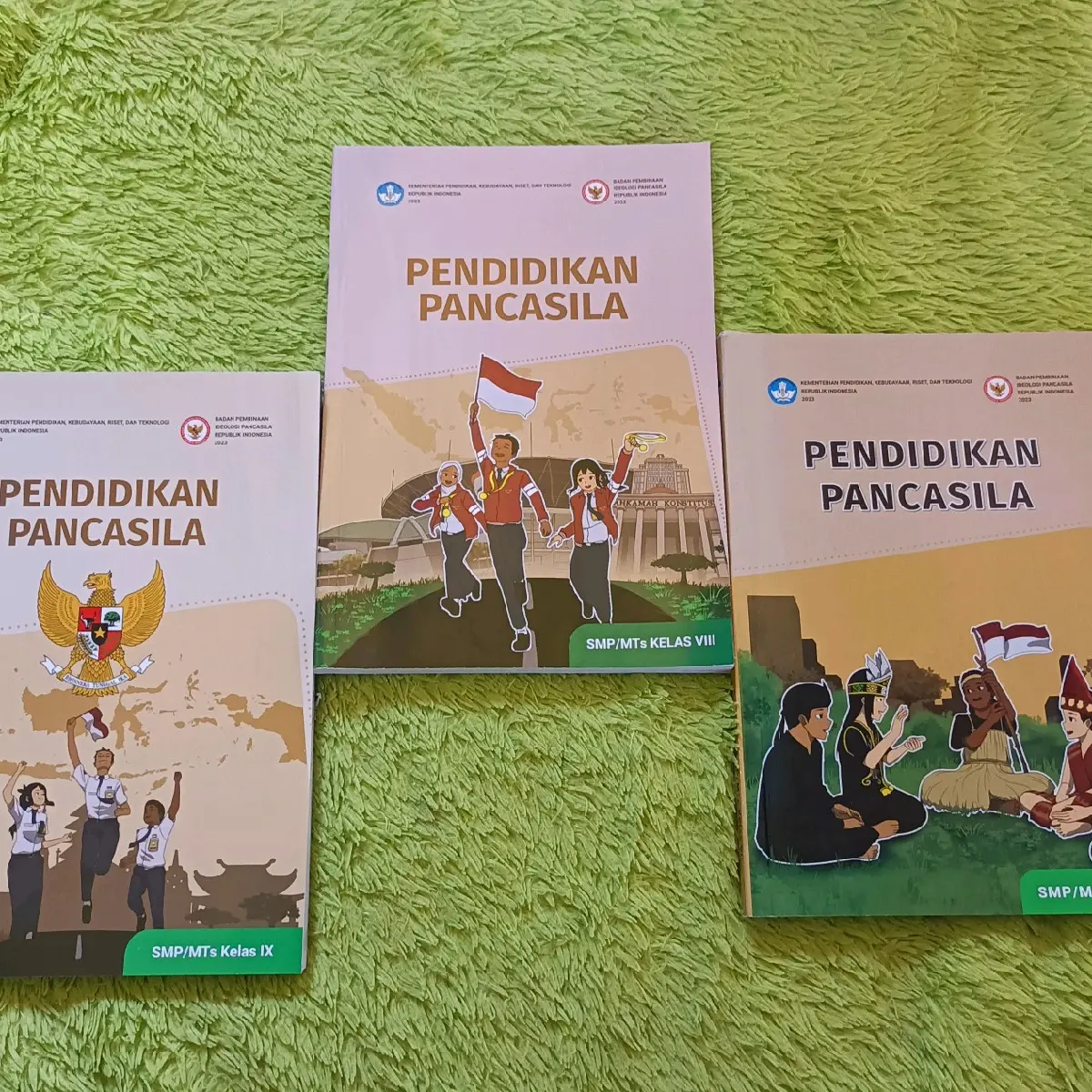 ORIGINAL BUKU PENDIDIKAN PANCASILA EDISI REVISI BPIP KELAS 7 8 9 SMP/MTS KURIKULUM MERDEKA