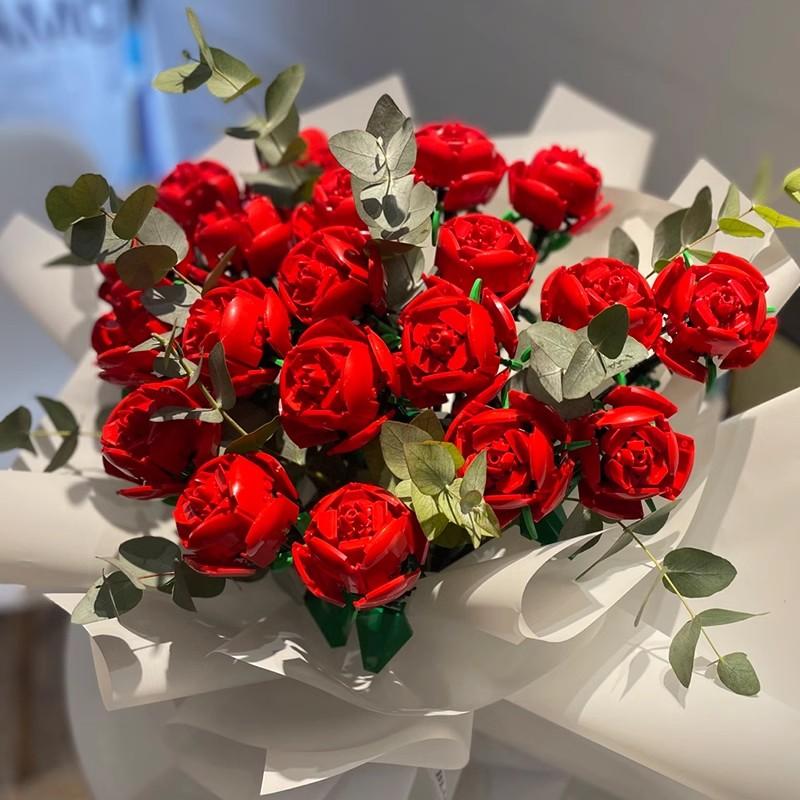 Product Introduction of Valentine's Day Exclusive Surprise! Rose building blocks, small particles pieced together to create a dreamy eternal flower, creative DIY interpretation of ultimate romance 6