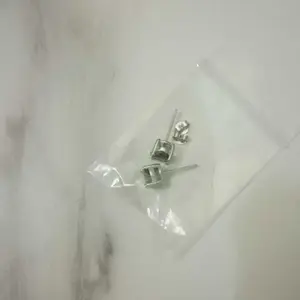 AGIAO Anting Pejantan Zamrud Retro Anting Temperamen Mode Mewah Sederhana