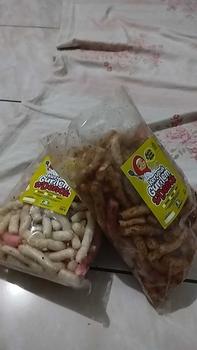 Product Review of Paket Gurilem & Kerupuk Mangkok Pedas isi 500 gram Food Snacks from i**s 0