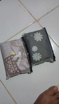 Product Review of (POUCH) PROMO ISI 2 HIJAB SEGIEMPAT MOTIF AZARA VOAL PREMIUM STANDAR PREMIUM LASERCUT LOGO PRINT/ LOGO METAL from a**3 0
