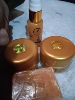 Product Review of Paket cream white magic plus serum gold hanasui 4 in 1 Perawatan Wajah Pelembab Pencerah Mencerahkan Hitam Komedo from R**i A**l 0