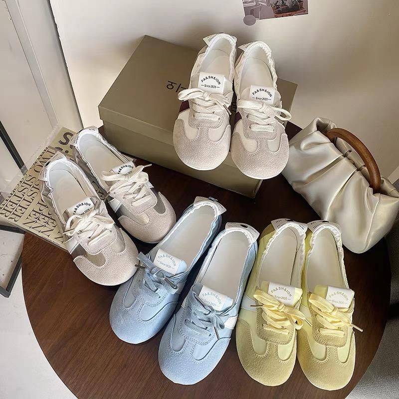 JINxCHOY SHOES Giày Bệt Thường Ngày JINxCHOY, Giày Hàn Quốc, Mũi Tròn, Đế Thấp, Quai Chéo, Nhẹ, Tay Áo PU, Thích Hợp Cho Nữ, Có Thể Mặc Ngoài Trời, Không Trơn Trượt, Chống Mài Mòn, Dây Đeo Co Giãn, Thể Thao Hàng Ngày, Chất Liệu Vải Bố