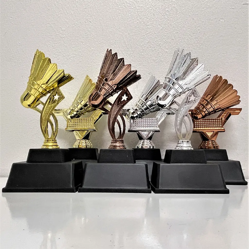 Badminton Plastic Trophy AUS-MF002 & BE-PF03 Screw Medal (Hadiah Sukan Sekolah Dan Anugerah Cemerlang) Piala Cenderahati