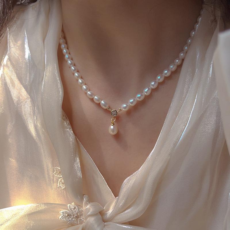 Dây chuyền ngọc trai nước ngọt phong cách tiểu thư sang trọng Chuỗi ngọc trai thật dáng hạt gạo kèm mặt ngọc trai dáng giọt nước đính đá 35+7cm