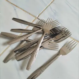 Garpu Makan Stainless Steel 12 Pcs / 1 Lusin Berkualitas Food-Grade Tahan Lama Panjang 17.5cm BISA COD