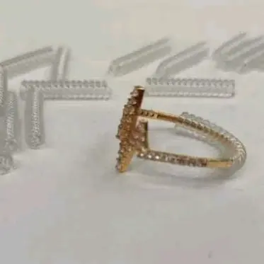 PENGGANJAL CINCIN Pengecil Ukuran CINCIN Ring Adjuster Silikon warna Gold Bening 4