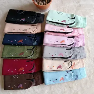 12 pasang kemas rapih kaos kaki jempol motif daun paku dewasa telapak hitam nilon spandek panjang 12 pasang kemas rapih kaos kaki jempol motif daun paku dewasa telapak hitam nilon spandek panjang