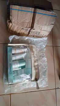 Product Review of Wardah Umrah & Hajj Package - Paket Haji dan Umroh - Hair and Body Wash, Face Cleanser, Sunscreen SPF 50 PA+++ , Anti Perspirant Deodorant, Moisturizer, Lip Treatment Balm, ZamZam Water Spray from L**0 0