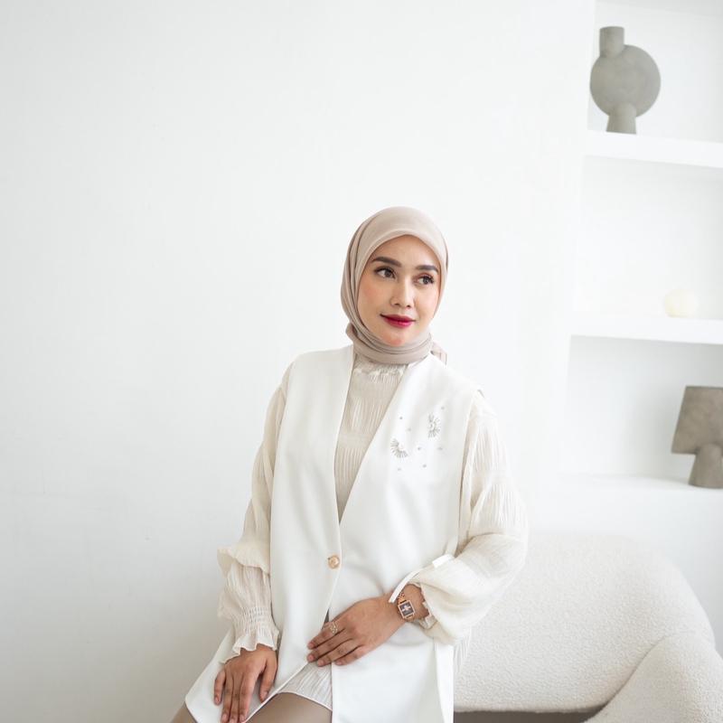 Butikchlaris - Mine Vest Payet Outer Rompi Wanita Beads Atasan Casual Basic 4