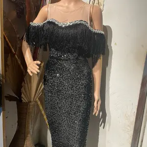 baju penyanyi panjang