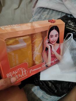 Product Review of (NEW PACKAGING) Beauty Vault Rejuvenating Set All Skin Types Skincare with FREEBIE from e**e 1