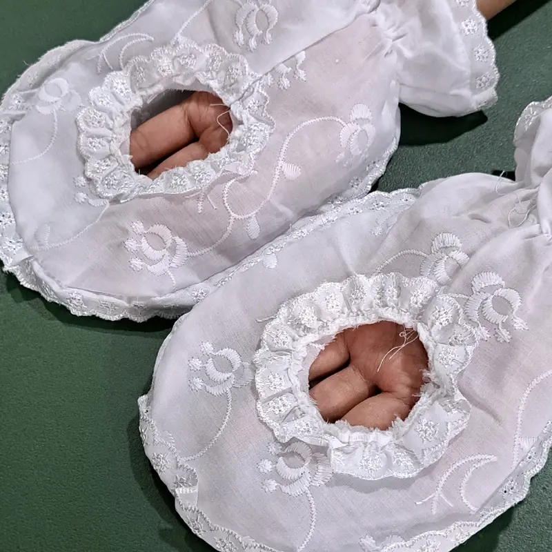 Sarung Tangan Haji Bordir Bolong Tengah 3