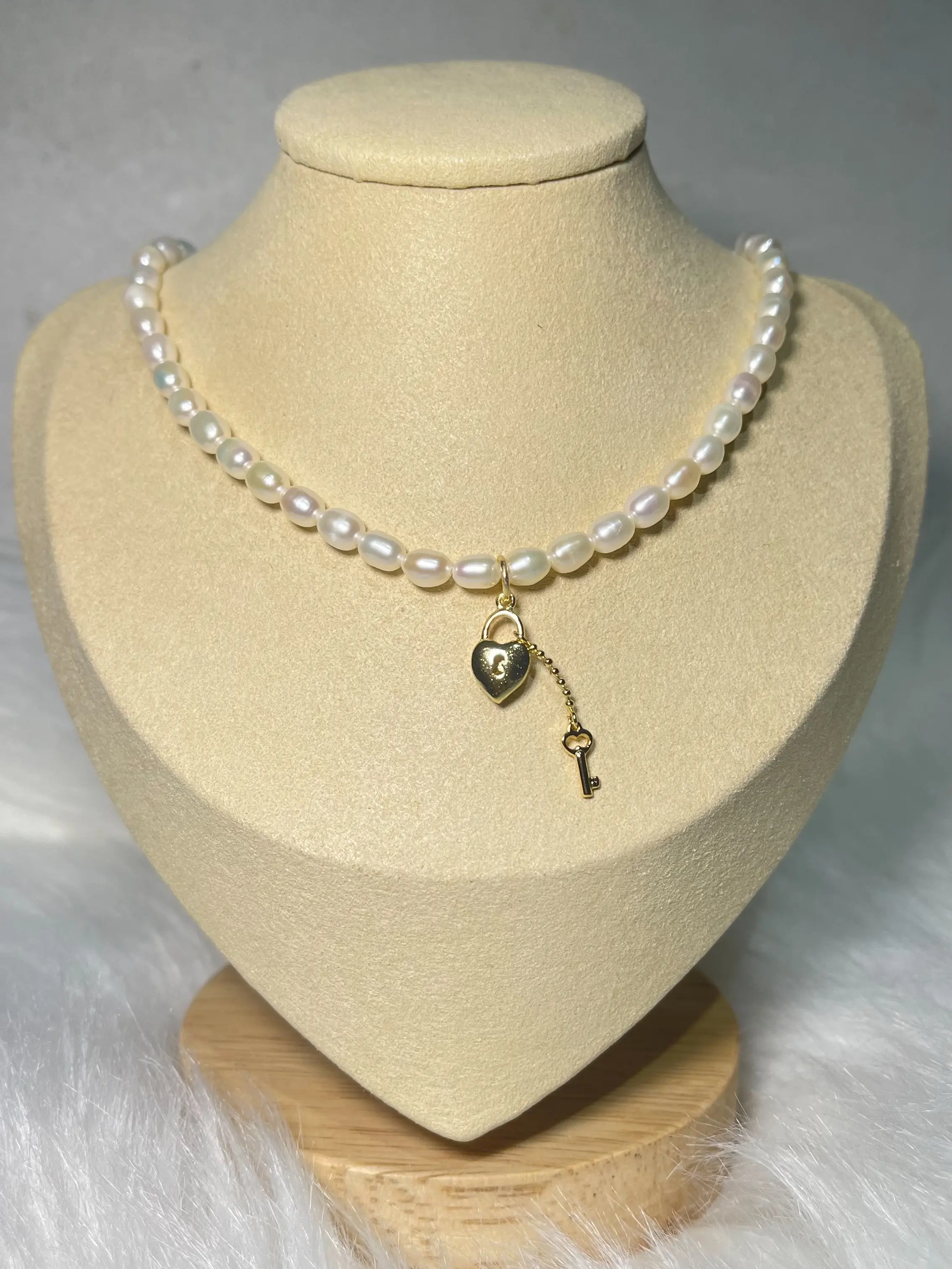 Charlotte Pearl Pendant Necklace (10 Selections)