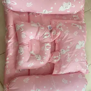 Bumbee Collection - Bed Cover Set Baby Selimut Bantal Guling Alas Tidur Lembut untuk Bayi Tidur Nyenyak FREE Tas Mika Kado Lahiran