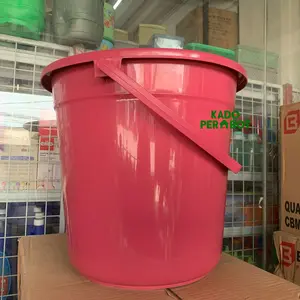 EMBER PLASTIK KAMAR MANDI 6 GALON YUTAKA 670 YK / EMBER WARNA 6 GALONS DENGAN GAGANG / EMBER PLASTIK 24 LITER YUTAKA WARNA