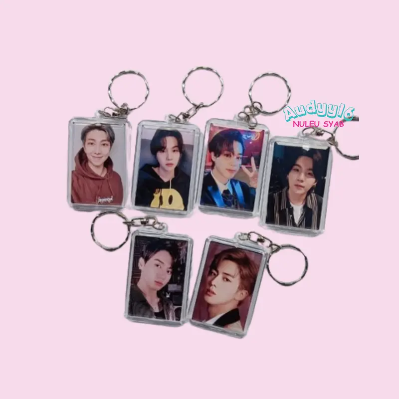 gantungan kunci akrilik dua sisi BTS (bisa custom) 2