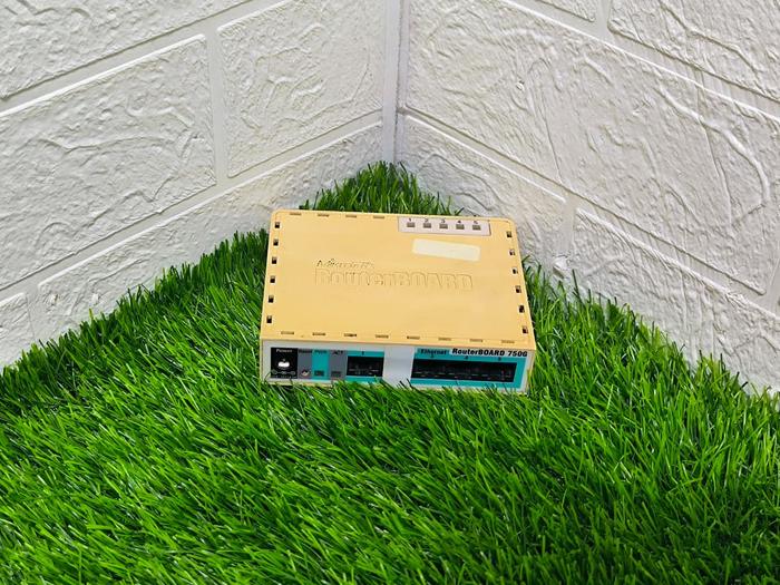 Jual Mikrotik RouterBOARD RB750G RouterOS v3 License Level 4 - Kota ...