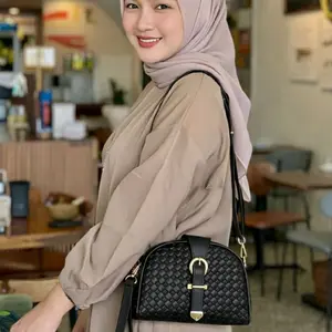 Arliyabag Alena Tas Selempang Wanita Style dan Multifungsi dengan Desain Anyaman Elegan dan Tali Bahu yang Elegan