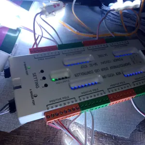 LED Motion Sensor Lampu Strip Sensor Gerak Tangga LED Fleksibel Pengontrol Otomatis Sistem 32 Channel 12V 24V Dengan Sensor Gerak Untuk Tangga MMY