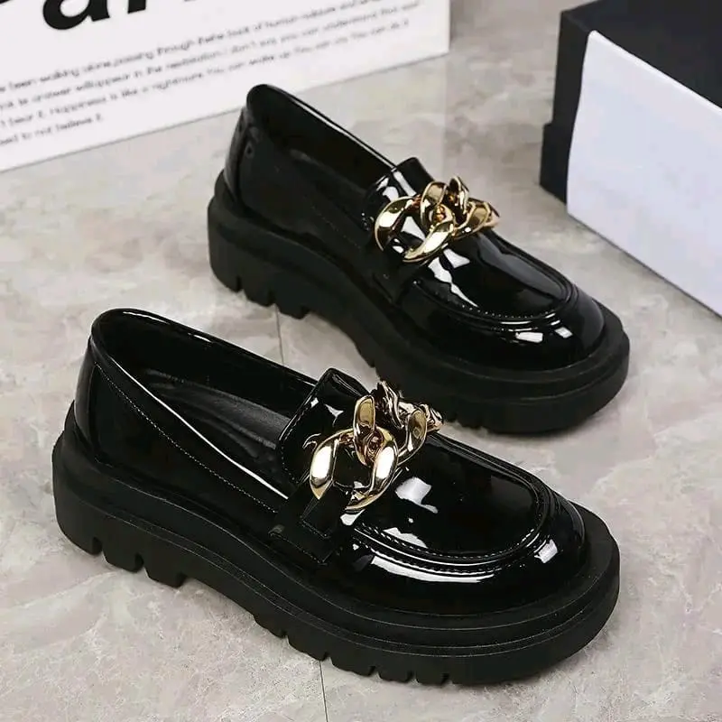 Sepatu Docmart wanita terbaru Sepatu wanita hitam glossy Sepatu wanita casual kekinian Separu wanita termurah Flat Shoes 3