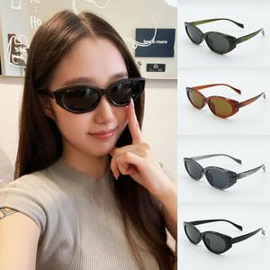 แว่นตาแฟชั่นเกาหลี, บล็อกแสงสีฟ้า Auto-Tinted, คุณภาพระดับพรีเมียม, Unisex สำหรับผู้ชายและผู้หญิง, เหมาะสำหรับผู้ที่สายตาสั้น, คอมพิวเตอร์และใช้ประจำวัน, จัดส่งจากกรุงเทพฯ