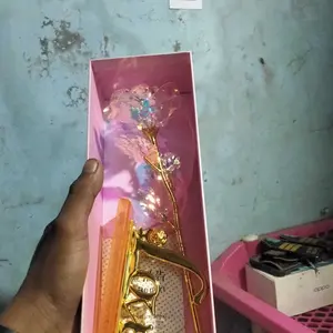 Gift bunga mawar tangkai anti layu dengan box kado wisuda anniversary sidang gift cantik Lampu