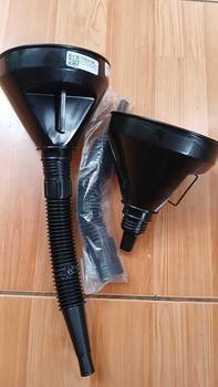 Product Review of COD Corong Fleksibel Multifungsi Serbaguna Air Minyak Bensin ganti Oli Motor Mobil Matic Long Mouth Funnel Mesin Wadah Plastik Kitchenware from N**d 0