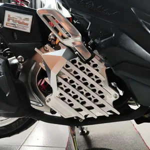 Cover Radiator Vario 150 Vietnam Series Full Cnc Fastbikes Cover Radiator Vario 125 150 Led Old 2015-2017 Vario 125 150 New 2018-2022 Vario 125 New 2022 Cover Radiator Cnc Chrome Honda Vario