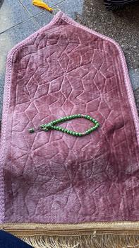 Product Review of Sajadah kubah mini polos bahan embos 35/60 from V**m 0