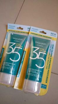 Product Review of [TWINPACK] WARDAH UV Shield Acne Calming Sunscreen - Skincare from n**0 0
