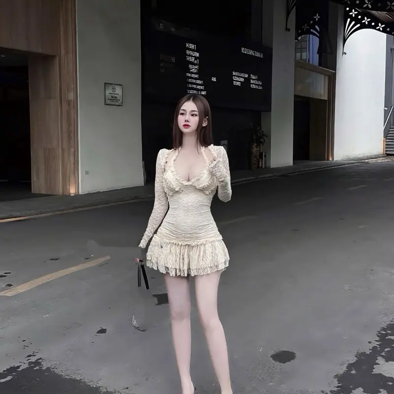Set 2 Ren Yếm Sịn Kèm Khoác Hot siêu xinh sang dress đầm  ren  ôm  body đầm  body  ren  dáng  dài