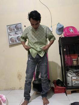 Product Review of 27-33 CELANA JEANS PANJANG ABU SOBEK PAHA BLACK VIPER   Melar Slim Fit Skinny Stretch Denim Lembut Pria Tebal from M**🌸 0