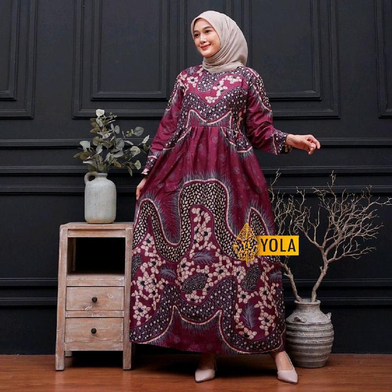 Baju Lebaran 2025 Couple Ayah Dan Ibu Sarimbit Warna Burgundy Terbaru Set Kemeja Dan Gamis Batik Syar'i Elegan Mewah Pasangan Dewasa  Motif Cantik 2