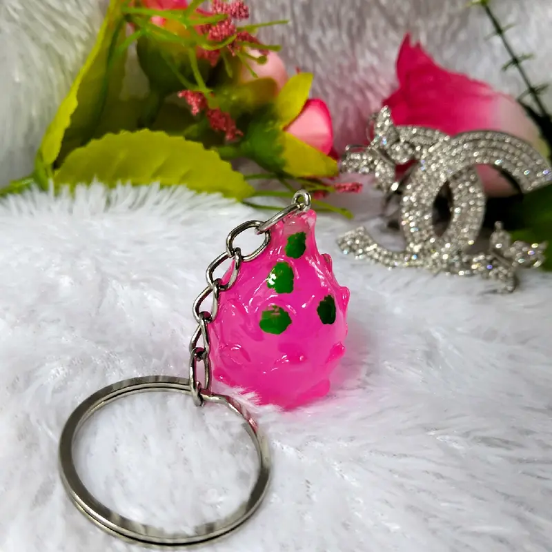 ganci buah buahan co saat dilive. ganci buah buah glow in the dark bisa menyala dikegelapan,bahan terbuat dari resin Toys Doll 4
