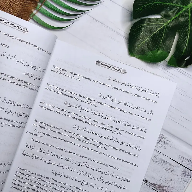 Riyadus Sholihin Karya Imam An-Nawawi Asy Syafii Riyadhus Shalihin Pustaka Arafah Original Asli 4