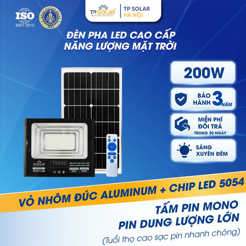   TPSOLAR X VINHBANHBO  Đèn Pha Năng Lượng Mặt Trời Công Suất 200W Pin Mono Sạc Nhanh Chiếu Sáng Xuyên Đêm Led 5054 Chống Nước Siêu Sáng Chính Hãng TP Solar TP.DP11.200 