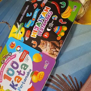 HIJAIYAH PERTAMAKU "Read & Write" (Full Colour) 28 Halaman Soft Cover 19,5 x 19,5 cm by Media Sholih