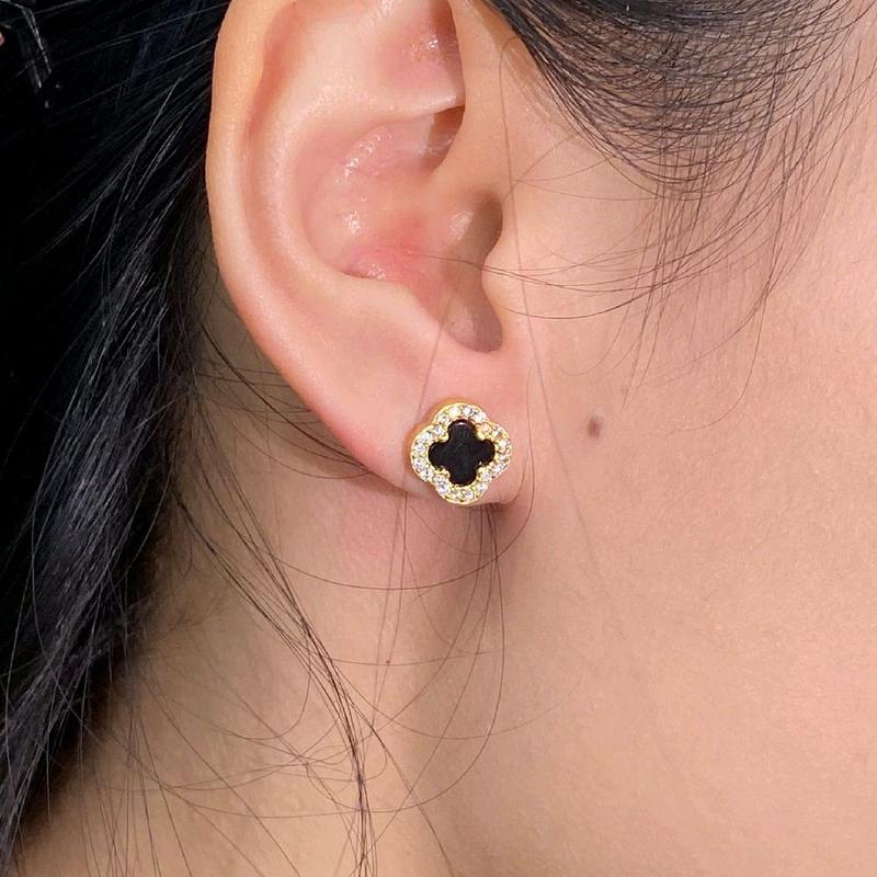 Bông Tai Cỏ 4 Lá ( Đen- Trắng- Đỏ - xanh lá + vàng ) đích đẩy Đồg vàng