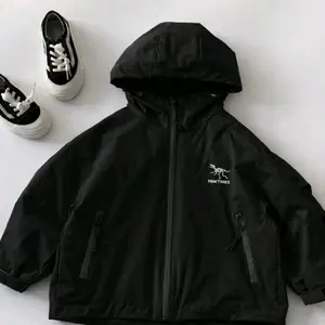 JAKET ANAK HOODIE LAKI-LAKI DAN PEREMPUAN WATERPROOF TAHAN AIR DAN TAHAN ANGIN BERKUALITAS Bahan Taslan Mayer Waterproof Size S-XXXL Fashion