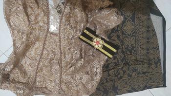 Product Review of SIMONA KEBAYA - PAYET SASHI SERI 2 - (KEBAYA SAJA) PAYET METALIK GLOSSY Atasan Baju Wanita Wisuda Dewasa from O**a 1