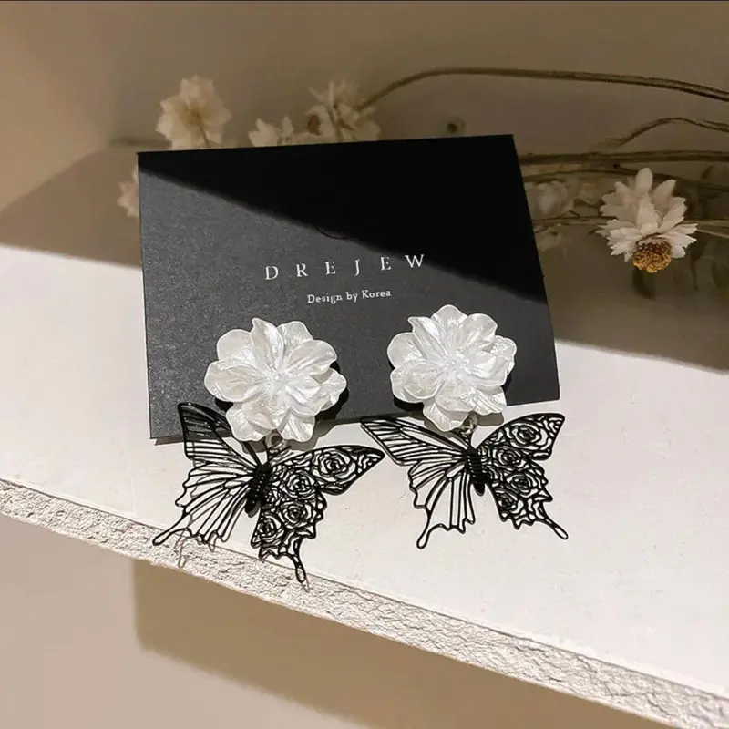 StylishGirlHacks Anting Korea Motif Kupu-Kupu dan Bunga 2