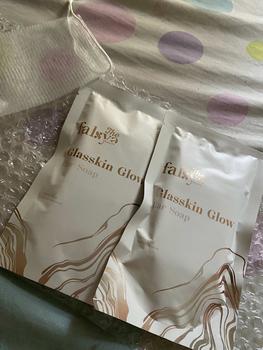 Product Review of (GET 2 PCS) Sabun Glasskin Glow Bar Soap by The Falsya Beauty Pencerah Membersihkan Memudarkan Kotoran Kulit Hitam dan Kusam Perawatan Mencerahkan Punggung Tangan from a**a 0