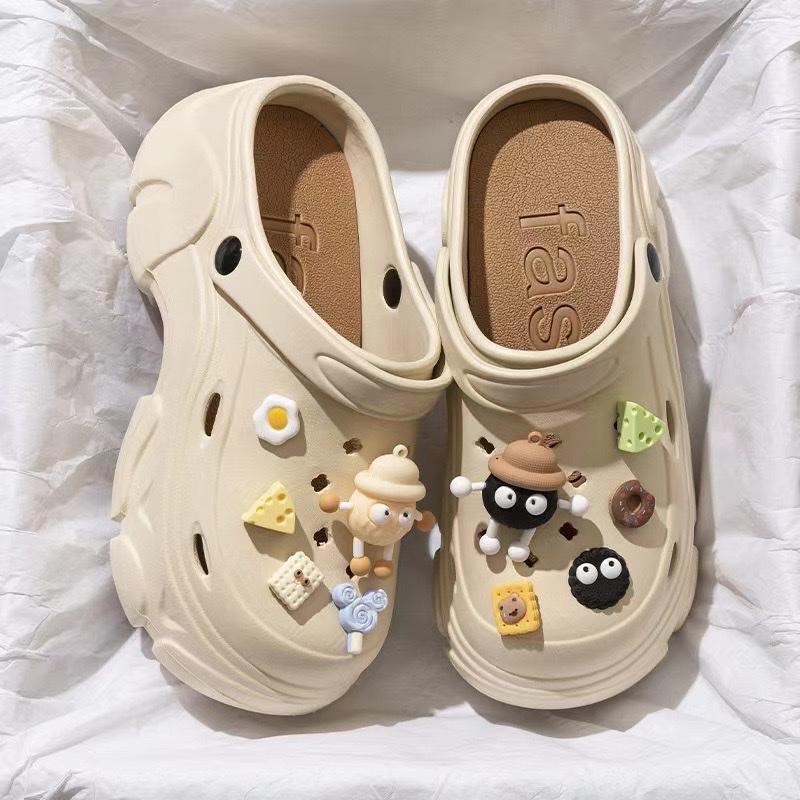 Dép sục nữ đế cao 7cm charm đính đá chất liệu eva êm ái Dép sục quai hậu sticker đá thiết kế năng động thời trang bản mới 2025